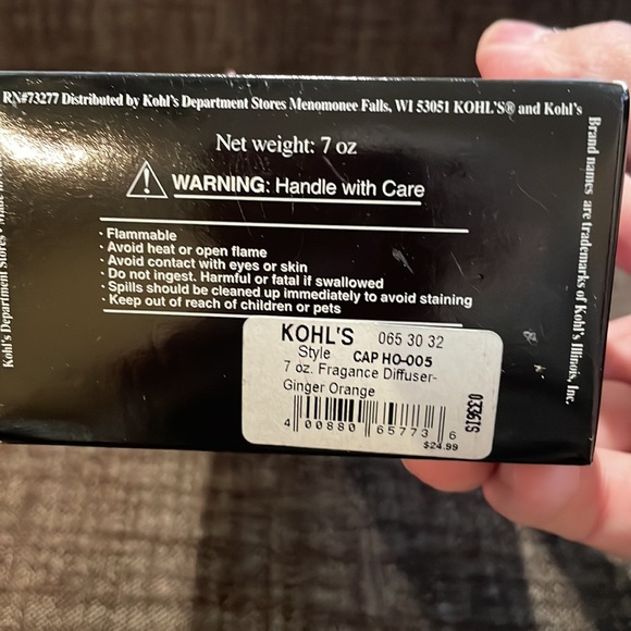 Set of Two Oil Diffusers with Oil - Picture 5 of 11